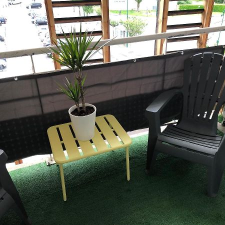 Appart Lourdes 100 M Gare - 4 Places Avec Balcon 10Mn Sanctuaire Esterno foto